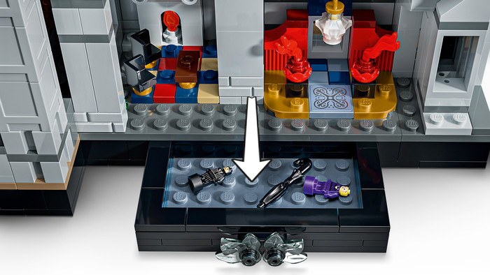LEGO Wednesday Nevermore Academy 76788 detail