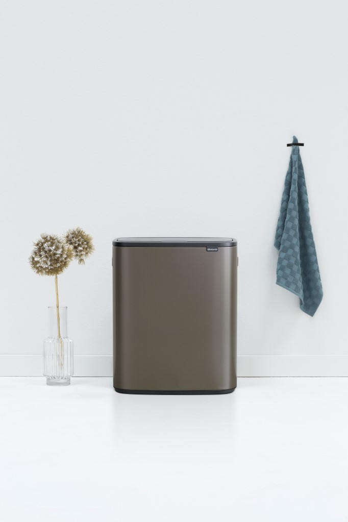 Brabantia Bo Touch Bin 2x 30L Platinum product in use
