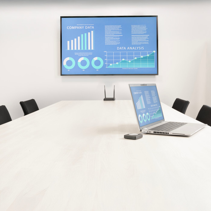 ACT Aero 4K Wireless Presentation system product in use