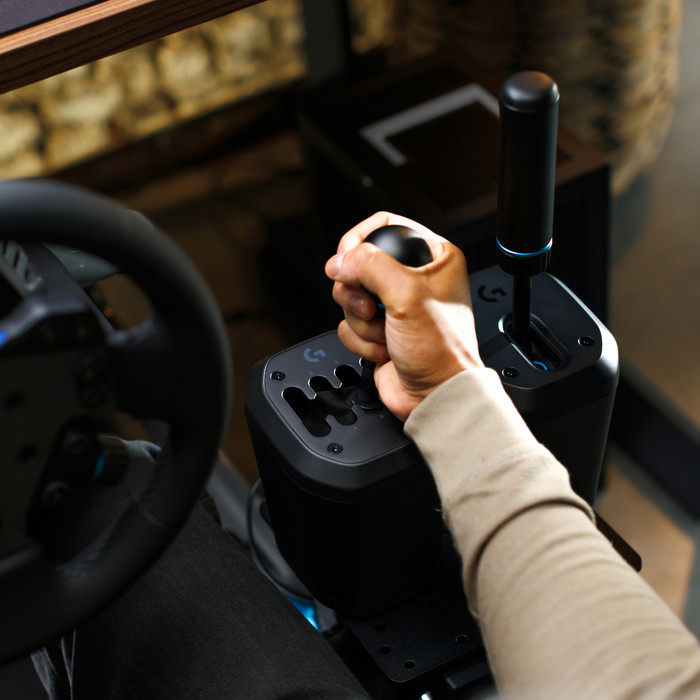 Logitech G RS H Shifter produkt in gebrauch