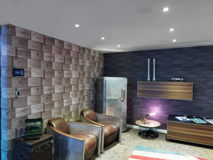 Bowers & Wilkins CCM382 (per pair) null