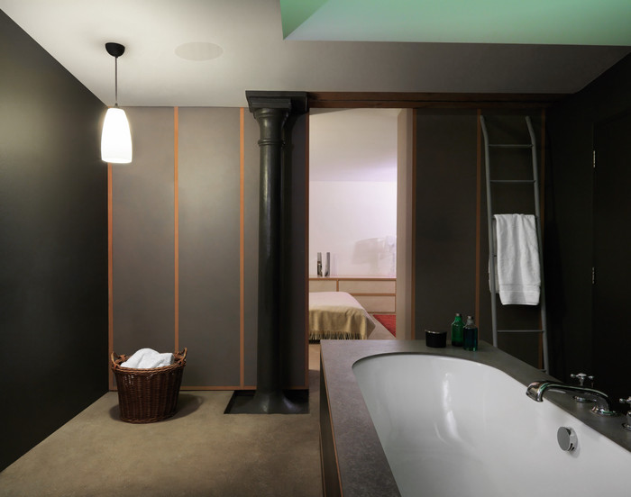 Bowers & Wilkins CCM362 Black (per pair) null