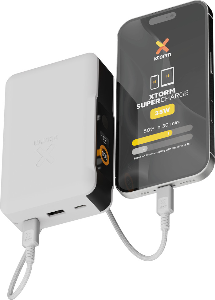 Xtorm NextGen 35 W Powerbank 20.000 mAh Weiß produkt in gebrauch