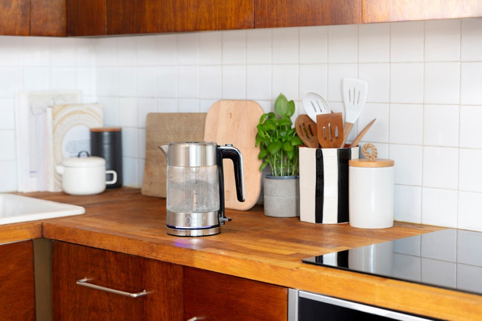 Russell Hobbs Compact Home Glass product in use