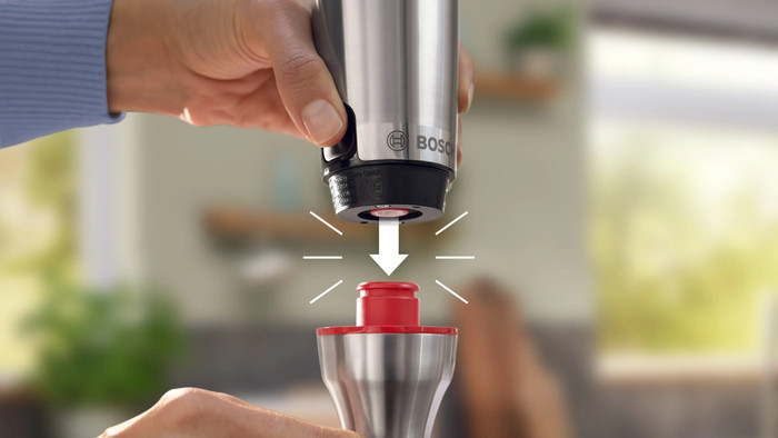 Bosch ErgoMaster Series 8 MSM8M936 product in use
