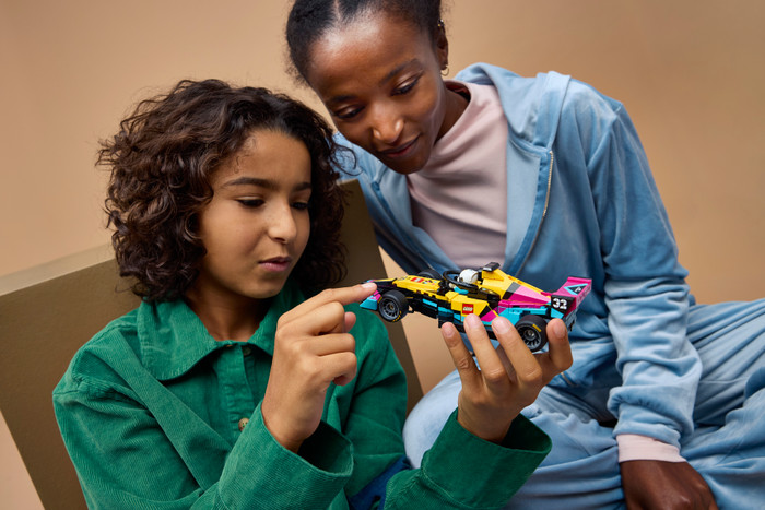 LEGO Speed Champions F1 ACADEMY Race Car 77258 product in use