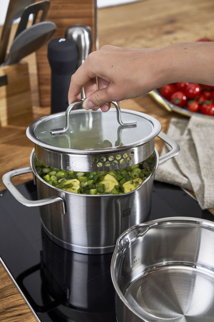 Demeyere Zwilling TrueFlow cookware set product in use