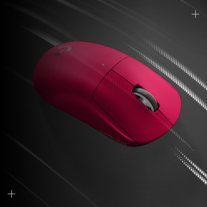 Logitech G PRO X Superlight 2 Lightspeed Kabellose Gaming-Maus Magenta produkt in gebrauch