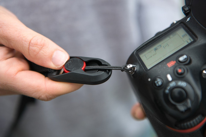Peak Design Micro Anchor 4-pack (black/red) product in use