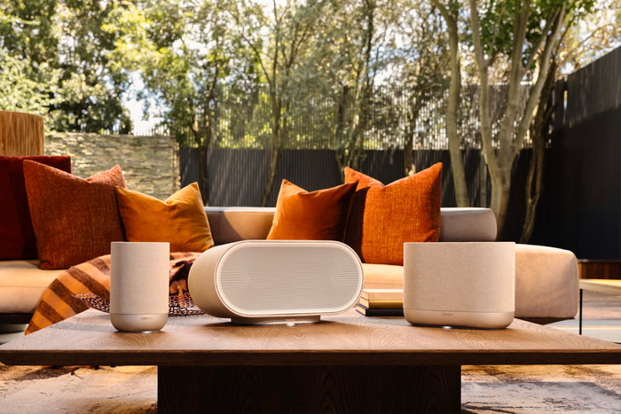 Denon Home 600 Silver product in use