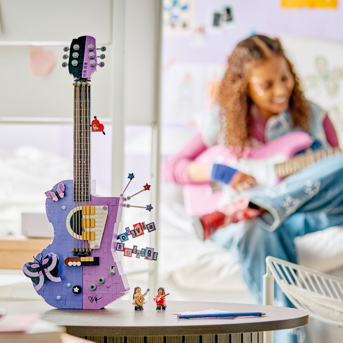 LEGO Editions Olivia Rodrigos Gitarre 43031 detail