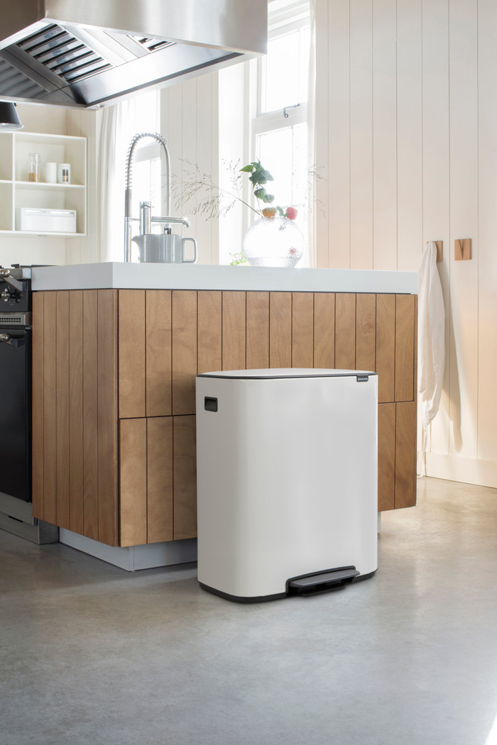 Brabantia Bo Pedal Bin 60L White product in use