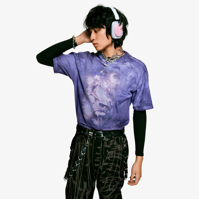 Nothing Headphone (a) Pink product in use