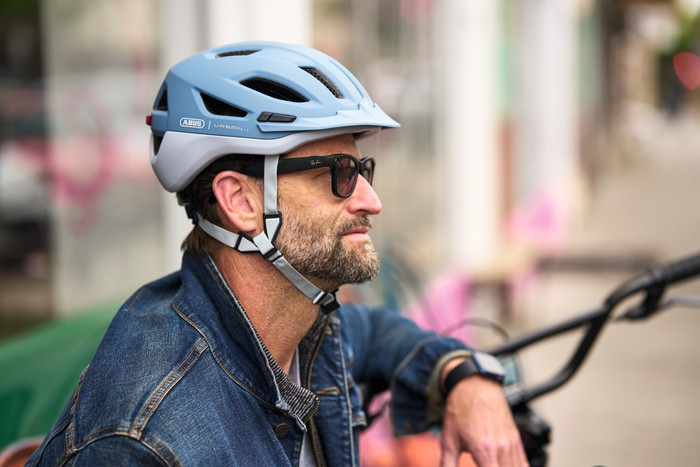 ABUS URBAN-I 4.0 ACE Blau L produkt in gebrauch