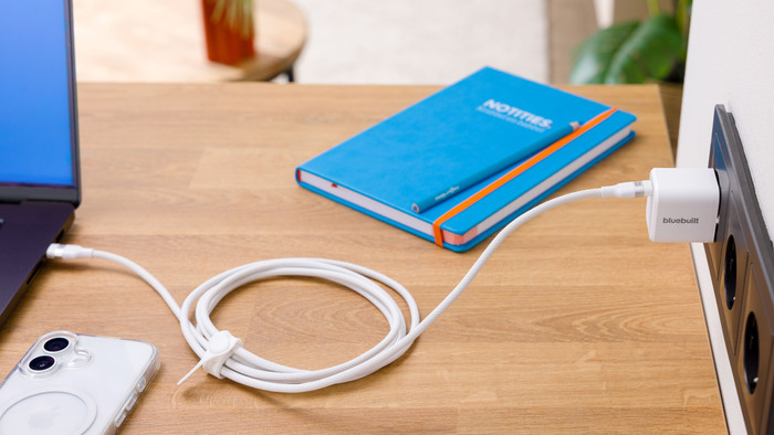 BlueBuilt Power-Delivery-Ladegerät mit USB-C-Anschluss 65 W Weiß produkt in gebrauch