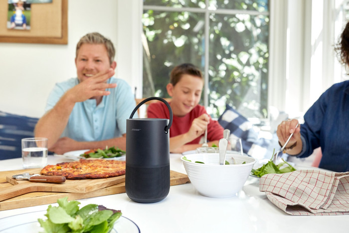 Bose Portable Home Speaker Schwarz produkt in gebrauch