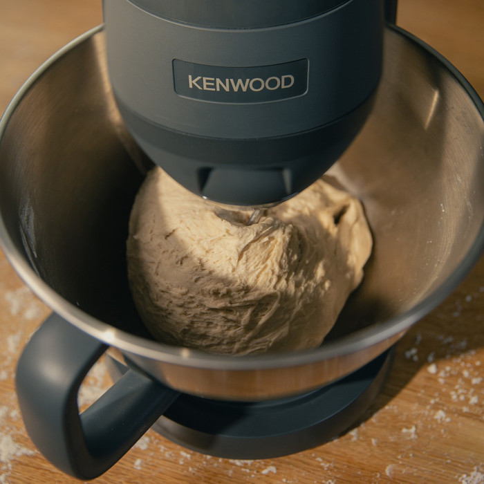 Kenwood Multitasker KHC30.050GY produkt in gebrauch