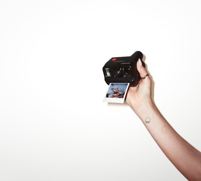 Polaroid Go Gen 3 Schwarz produkt in gebrauch