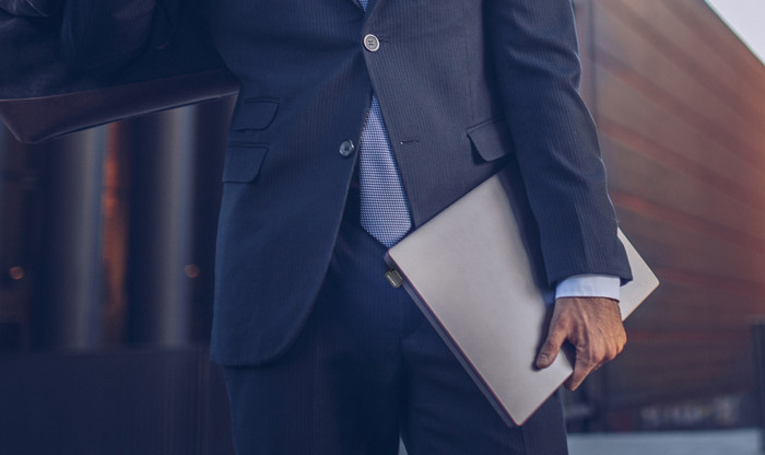 Seagate Expansion Portable 5 TB + Samsung Fit Plus USB 64 GB produkt in gebrauch