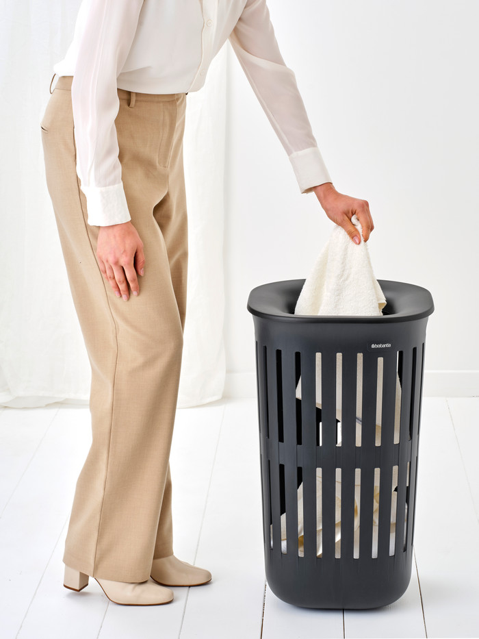 Brabantia Collect-It Wäschekorb 55 Liter - 2er-Set - Black produkt in gebrauch