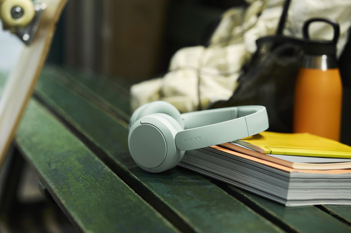 Sony WH-CH530 Mint product in use