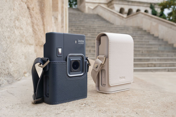 Fujifilm Instax Mini LiPlay+ Sand Beige produkt in gebrauch