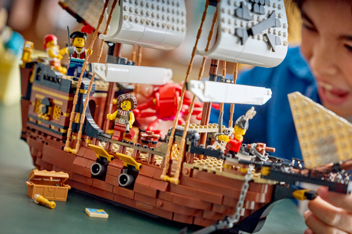LEGO Creator 3-in-1-Sets Legendäres Piratenschiff 31387 produkt in gebrauch