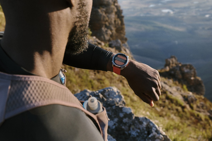 Garmin Fenix 9 Pro Black LTE 47mm product in use