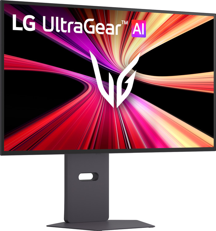 LG UltraGear 32GX870B-B OLED front