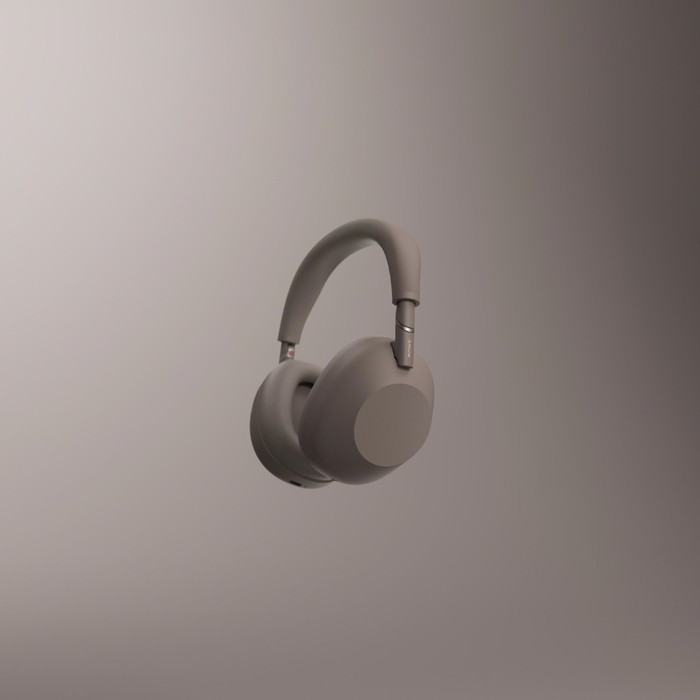 Sony WH1000XM6 Sandstone produkt in gebrauch