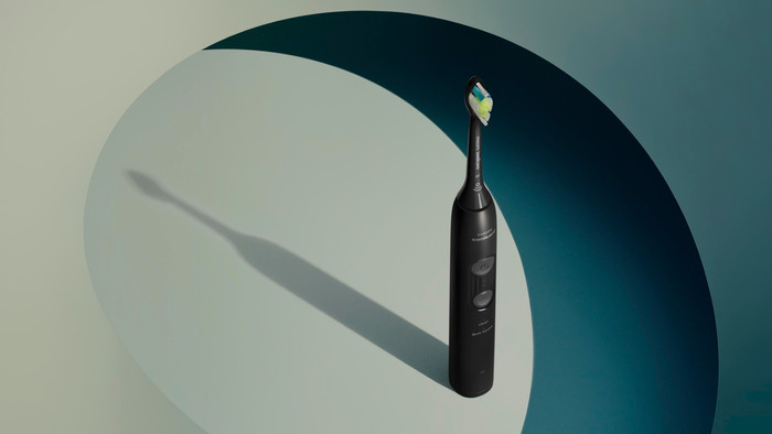 Philips Sonicare 4100 Series HX4042/52 Schwarz produkt in gebrauch