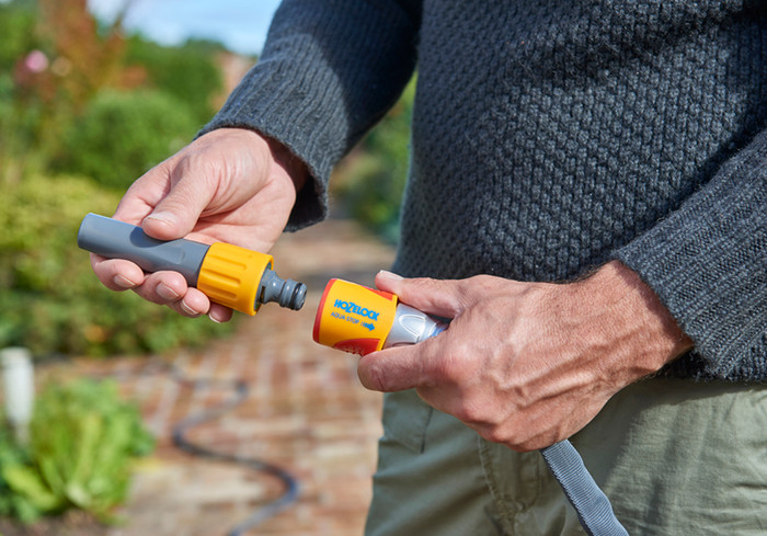 Hozelock Tuffhoze 25m product in use