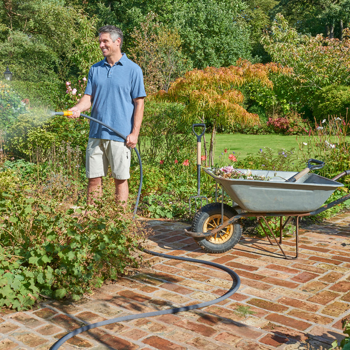 Hozelock Tuffhoze 25m product in use