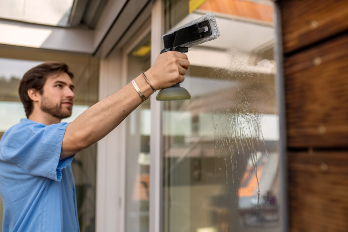 Kärcher WV 2 Universal Care produkt in gebrauch