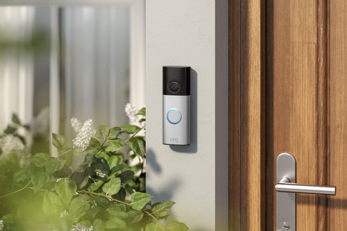 Ring Akku-Videotürklingel Plus 2. Generation + Chime produkt in gebrauch