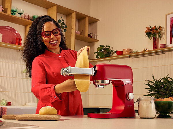 Kenwood kMix KMX751ARD Rot produkt in gebrauch