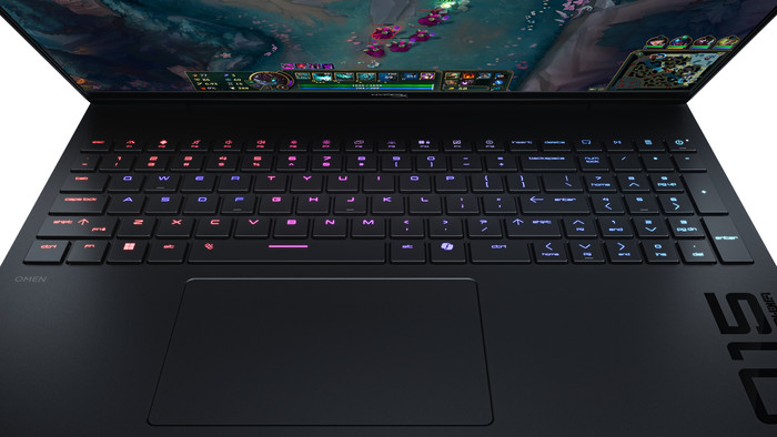 HyperX OMEN 15-gb0076ng - 15,3" - AMD Ryzen 7 - 16GB RAM/512 GB SSD - RTX 5070 detail