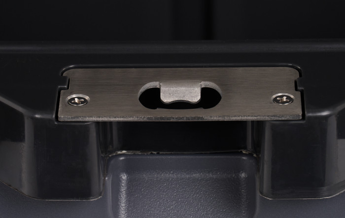 Igloo Trailmate 50QT Carbonite Cooler detail