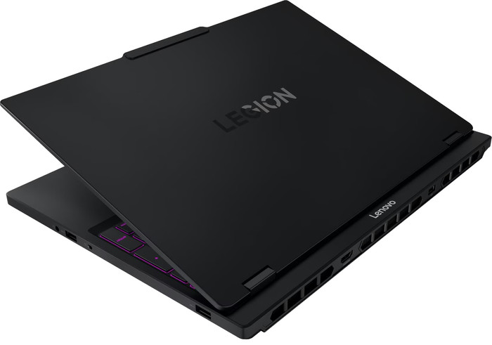 Lenovo Legion 5 15IRX10 - 15,3" - Intel Core i7 - 16GB RAM/1TB SSD - RTX 5070 rückseite
