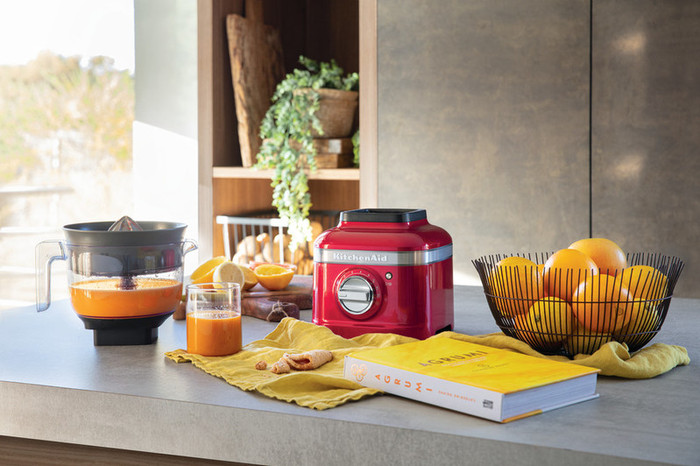 KitchenAid 5KSB1CPA Citrus Press product in use