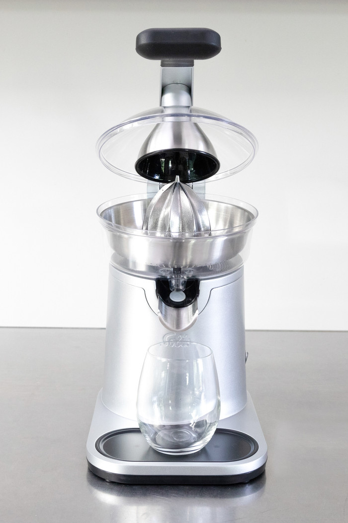 SOLIS Citrus Press Station 8454 produkt in gebrauch