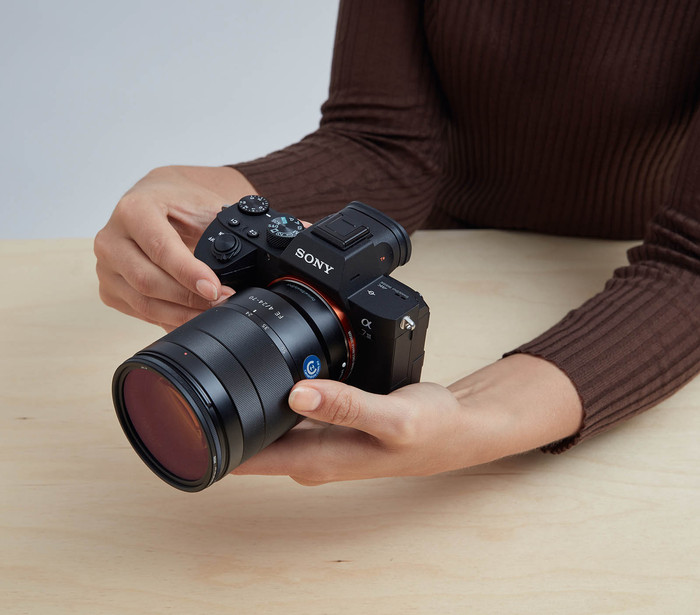 Urth 77mm ND2-400 (1-8.6 Stop) Variable ND Lens Filter product in use