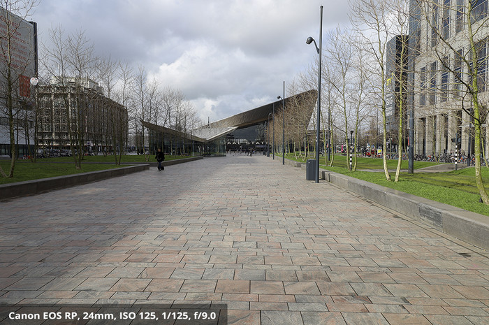 Canon RF 24-240mm f/4-6.3 IS USM null