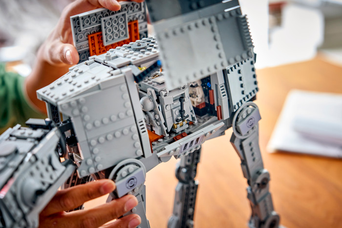 LEGO Star Wars AT-AT des Restimperiums mit INT-4 75454 detail
