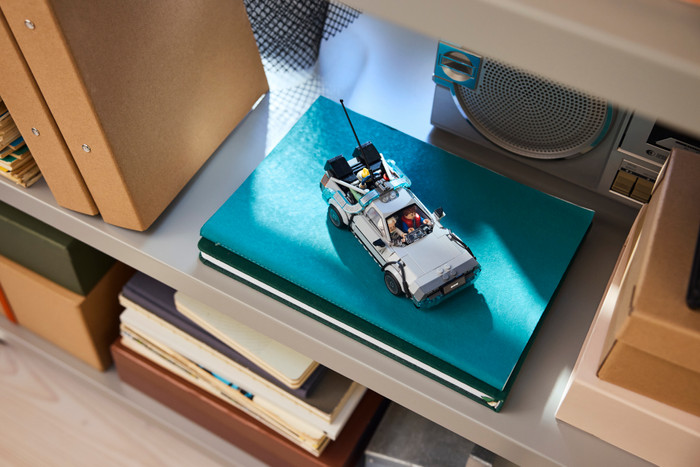 LEGO Speed Champions Zeitmaschine aus Zurück in die Zukunft 77256 produkt in gebrauch