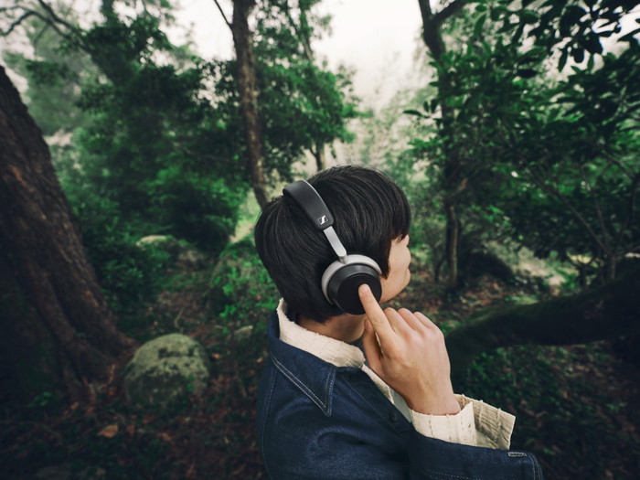 Sennheiser HDB 630 product in use