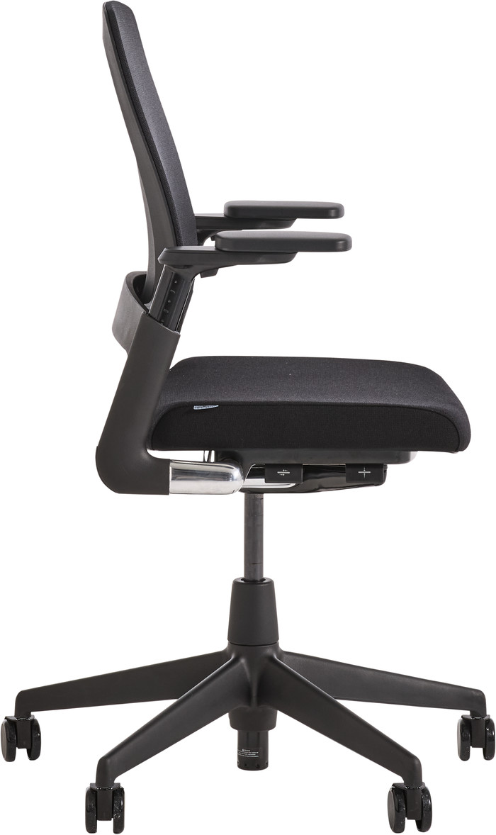 Ahrend 2020 Luvia Desk Chair right side