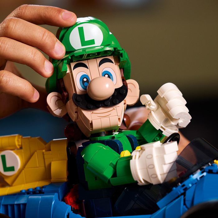 LEGO Super Mario Kart: Luigi & Turboflitzer 72050 produkt in gebrauch