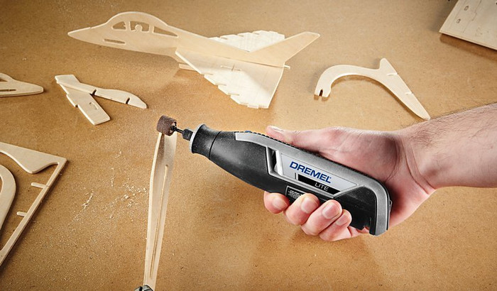 Dremel Lite 7760 product in use