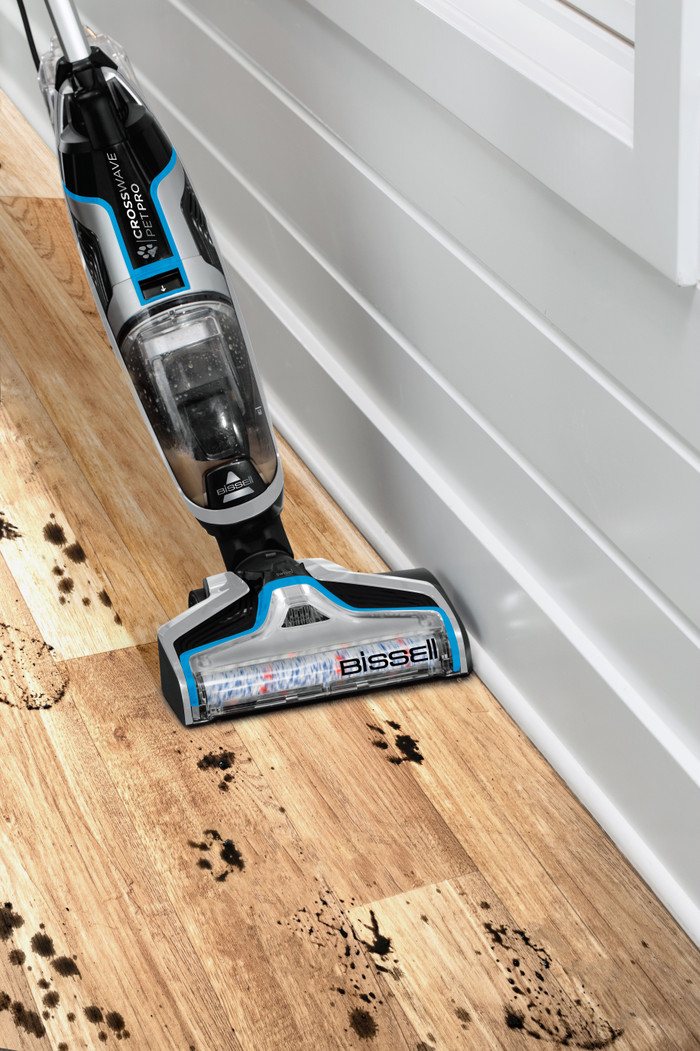 BISSELL 2225N CrossWave Pet Pro 3-in-1-Bodenreiniger produkt in gebrauch